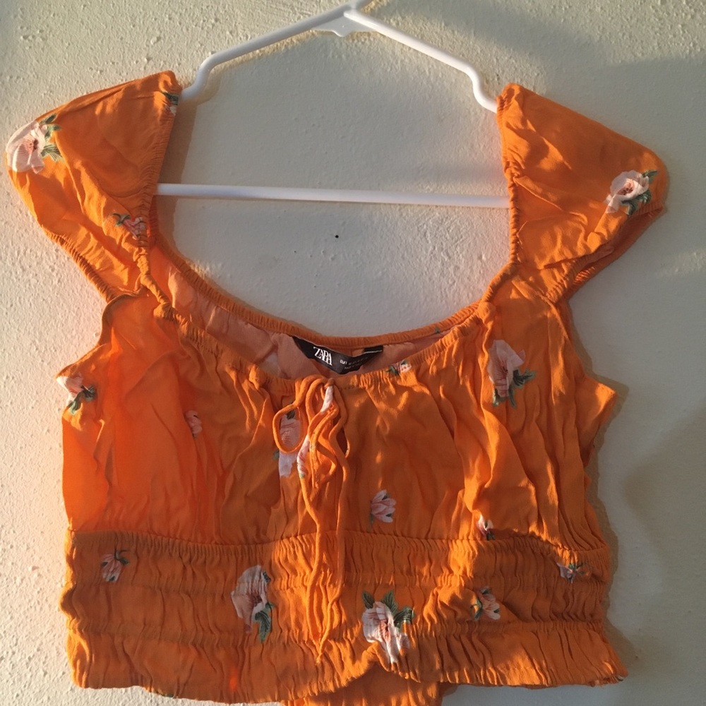 Zara orange floral puff sleeve crop top